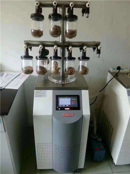 实验室冷冻干燥机使用宝搏体育(中国)责任有限公司与正确操作息息相关